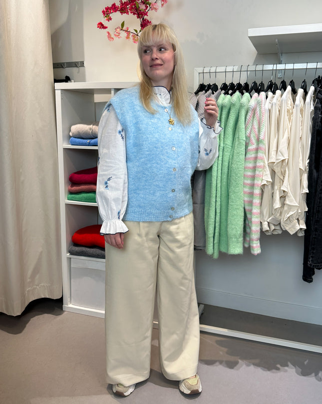 Sleeveless cardigan blue