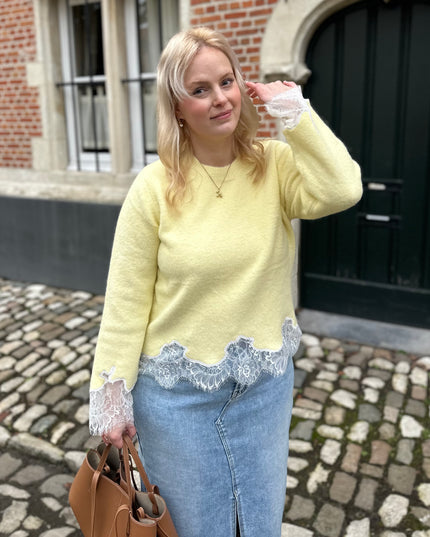 Basic Yellow Knit Lace Detail