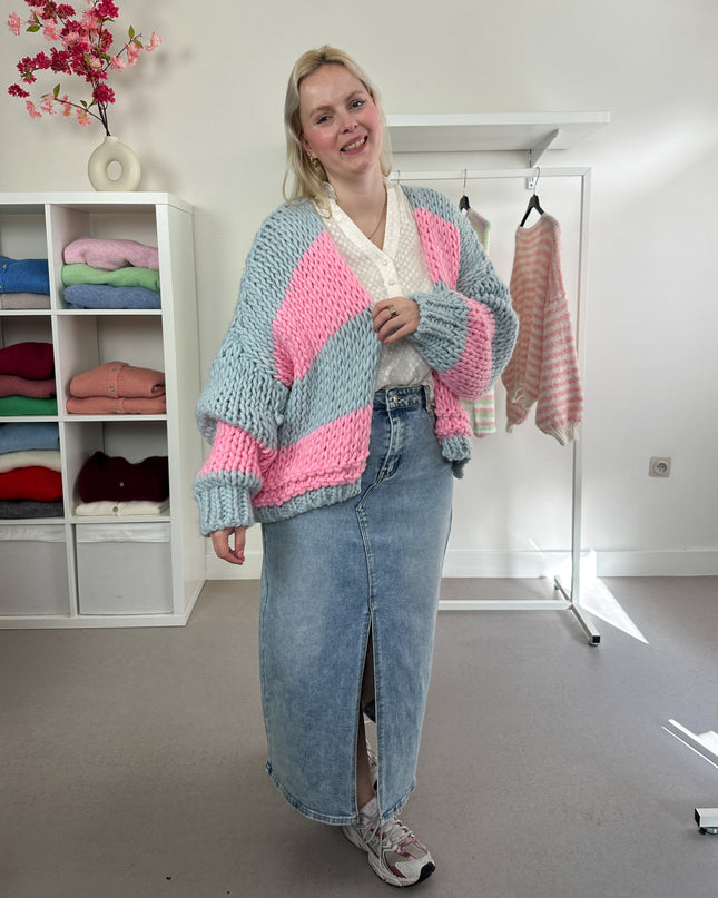 Chunky Cardigan Blue Pink