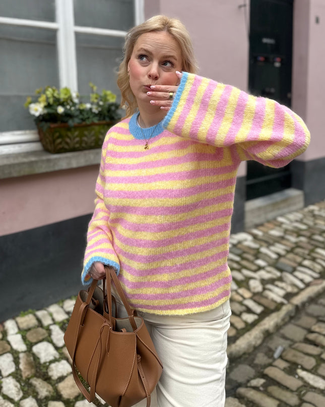 Striped Trui Blue Detail Pink Yellow
