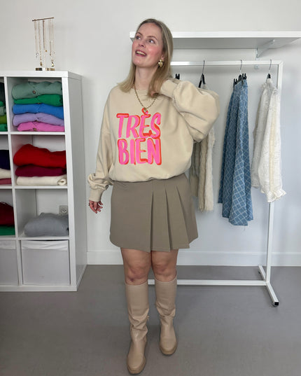 Très Bien Sweater Beige