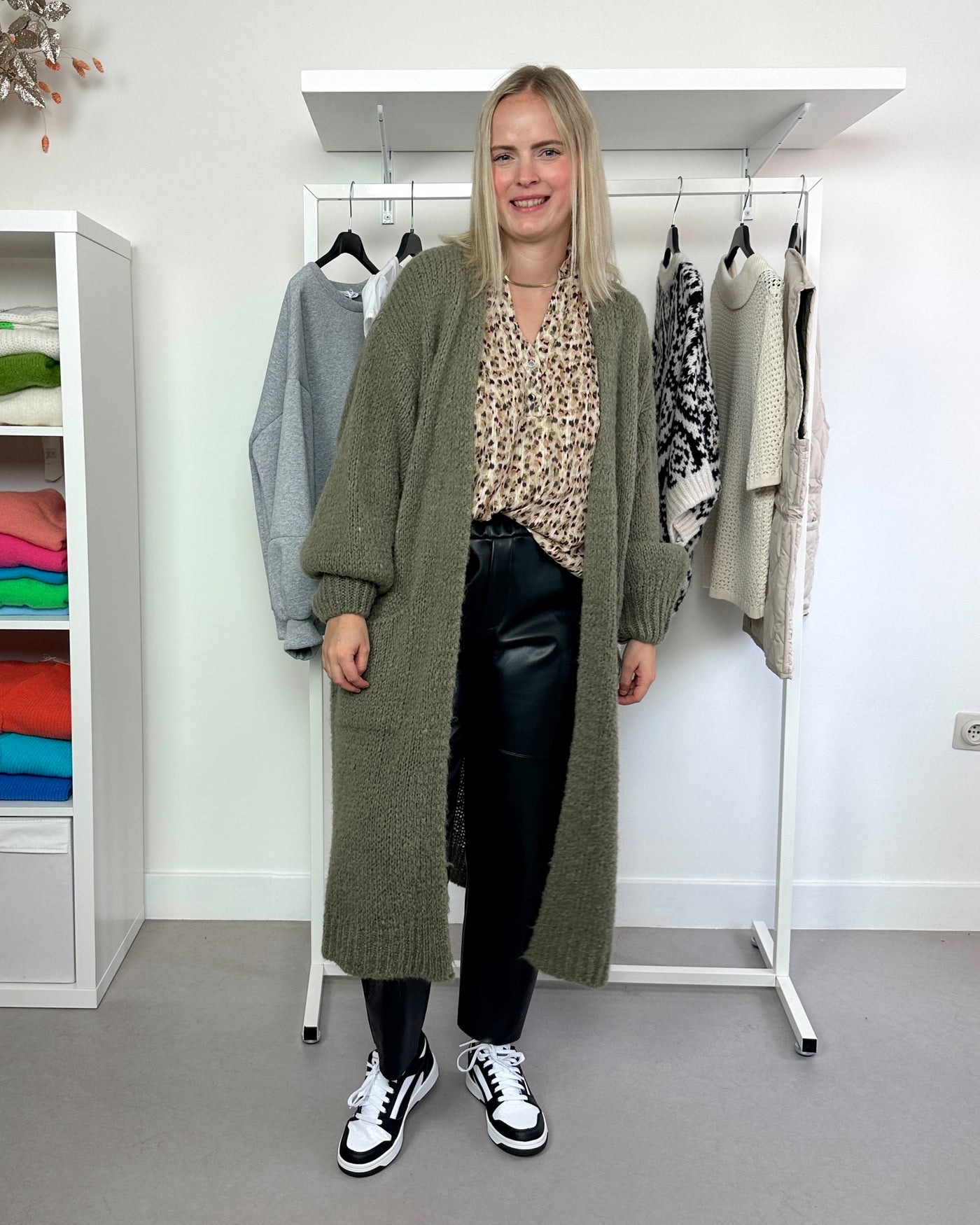 Lange cardigan Kaki long