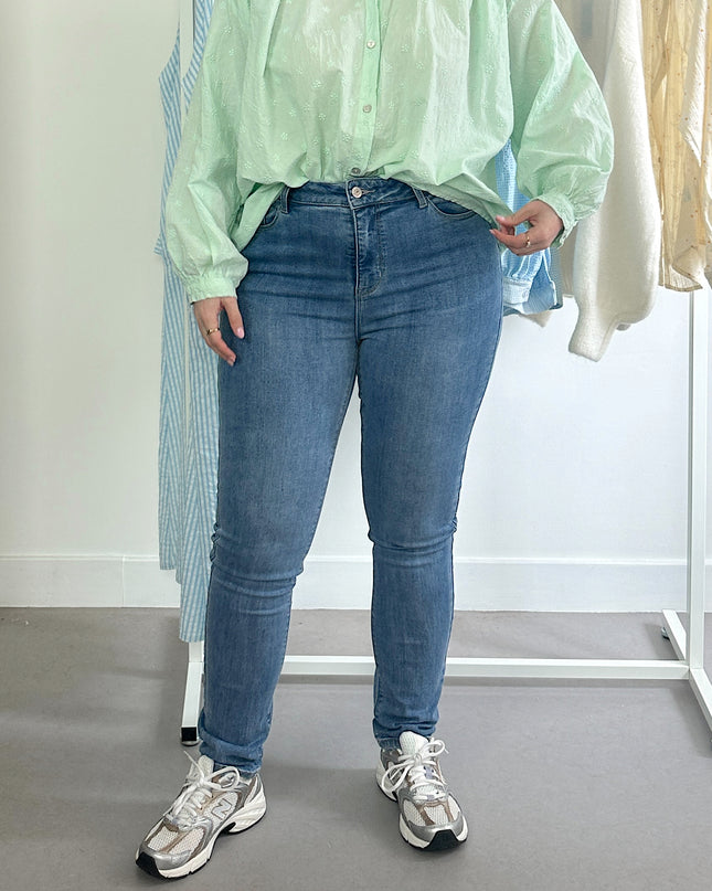 Chloe Curvy Jeans