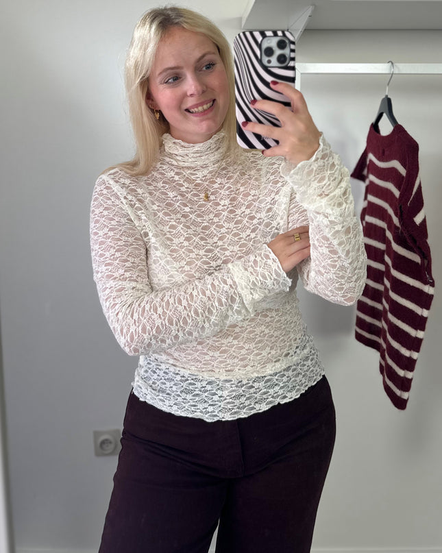 Lace Longsleeve Top Beige
