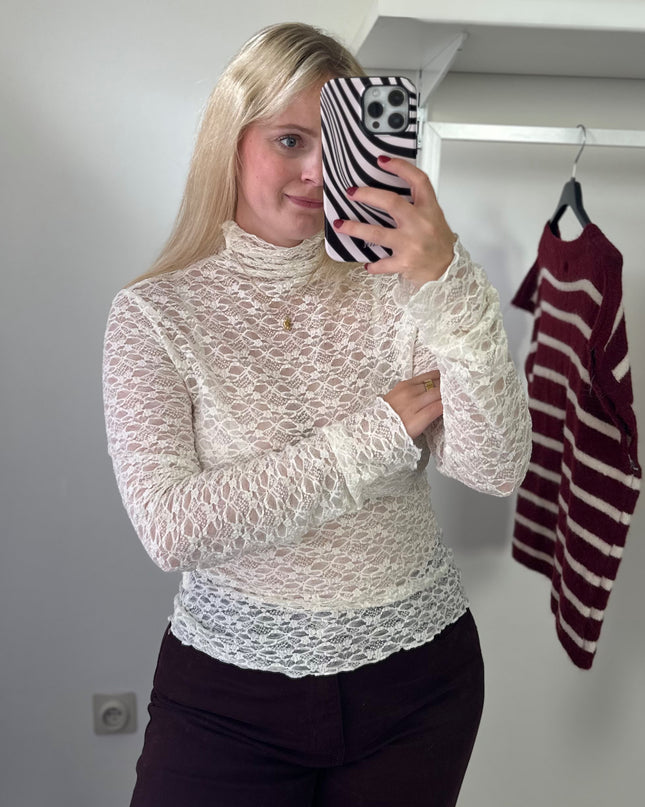 Lace Longsleeve Top Beige