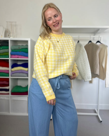 Yellow Checked Molly Pull