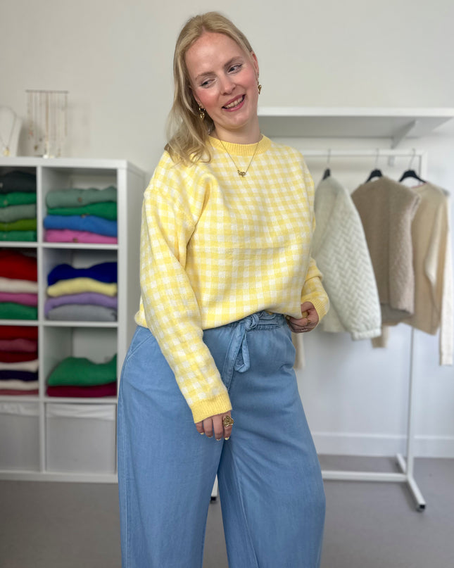 Yellow Checked Molly Pull