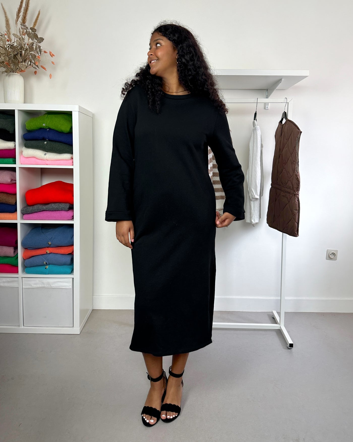 Sweaterdress Longsleeve Black Straight