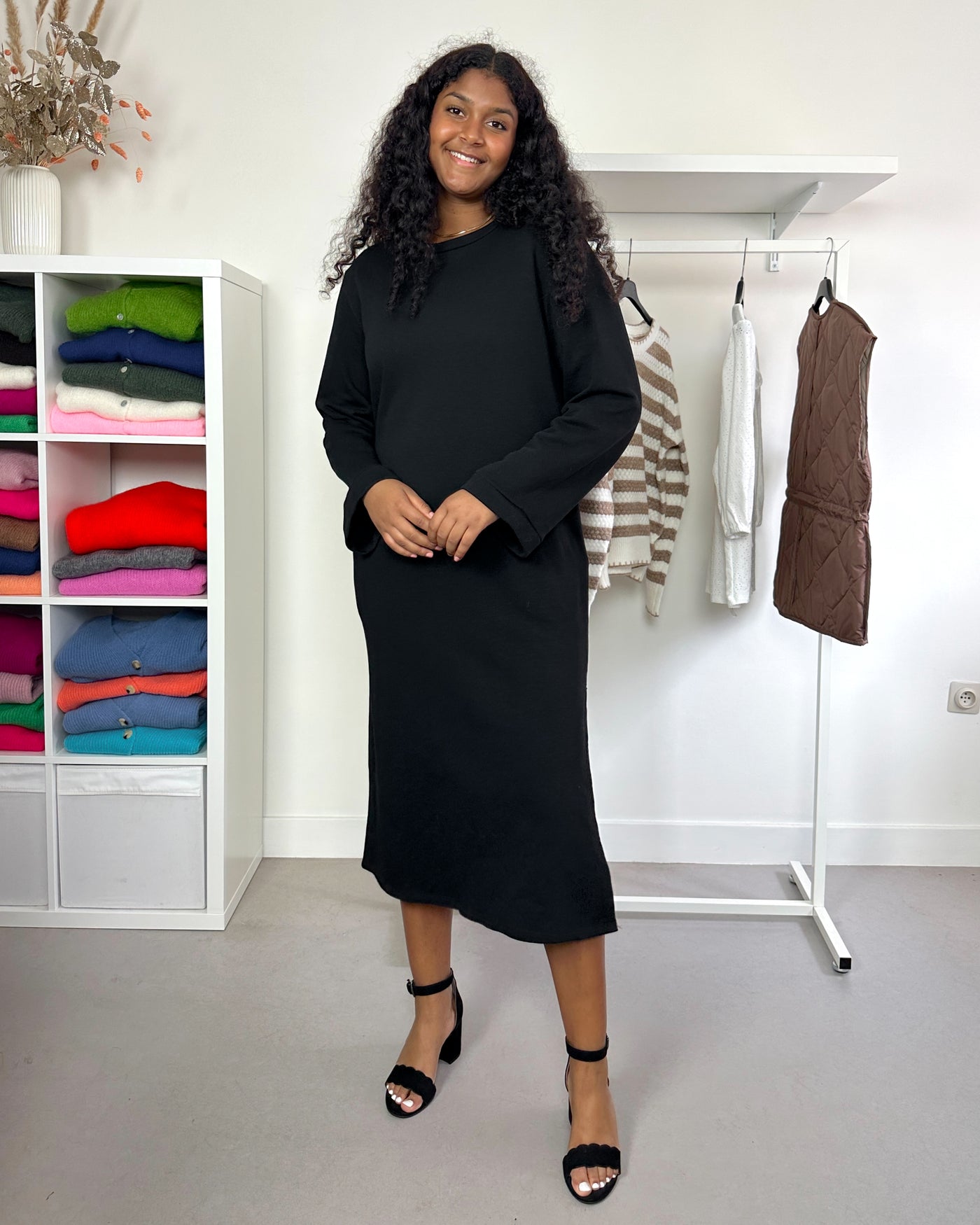 Sweaterdress Longsleeve Black Straight