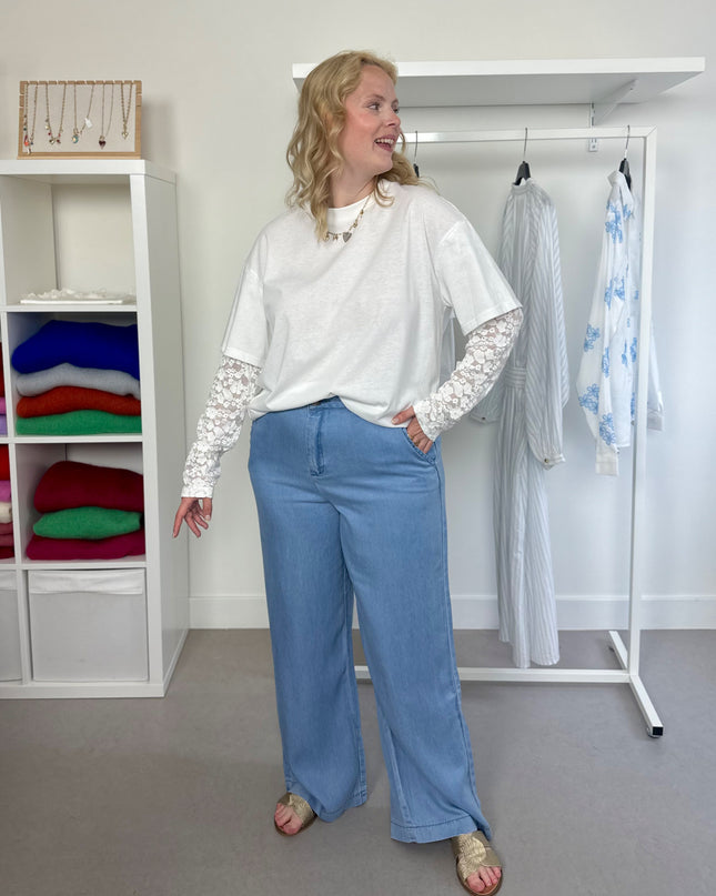 Light Wash Laura Tencel Jeans