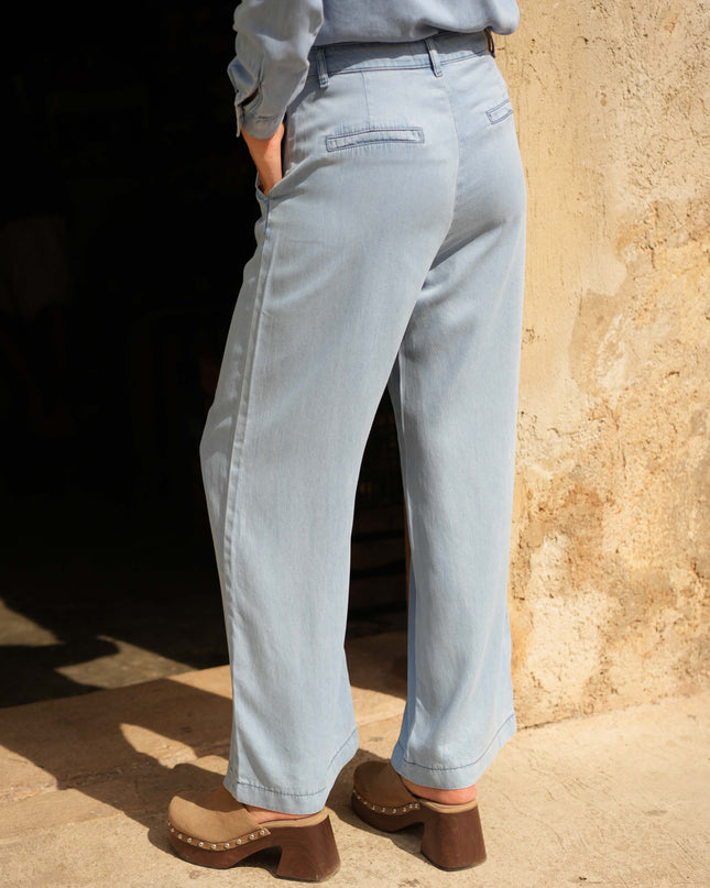 Light Wash Laura Tencel Jeans