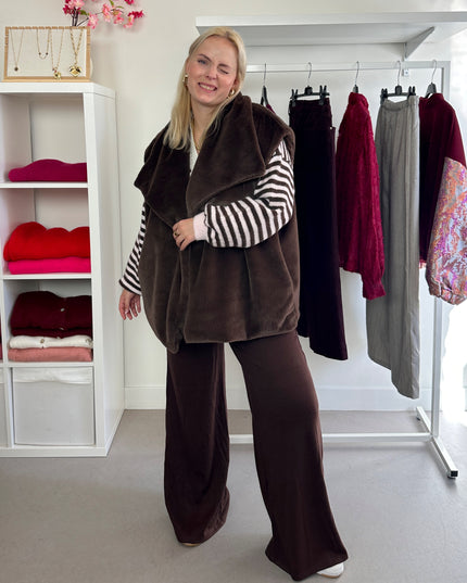 Sleeveless Fluffy Jacket Brown