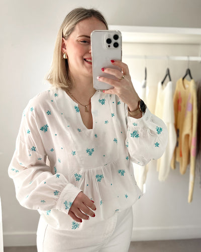 Broderie Blouse Flower Turquoise