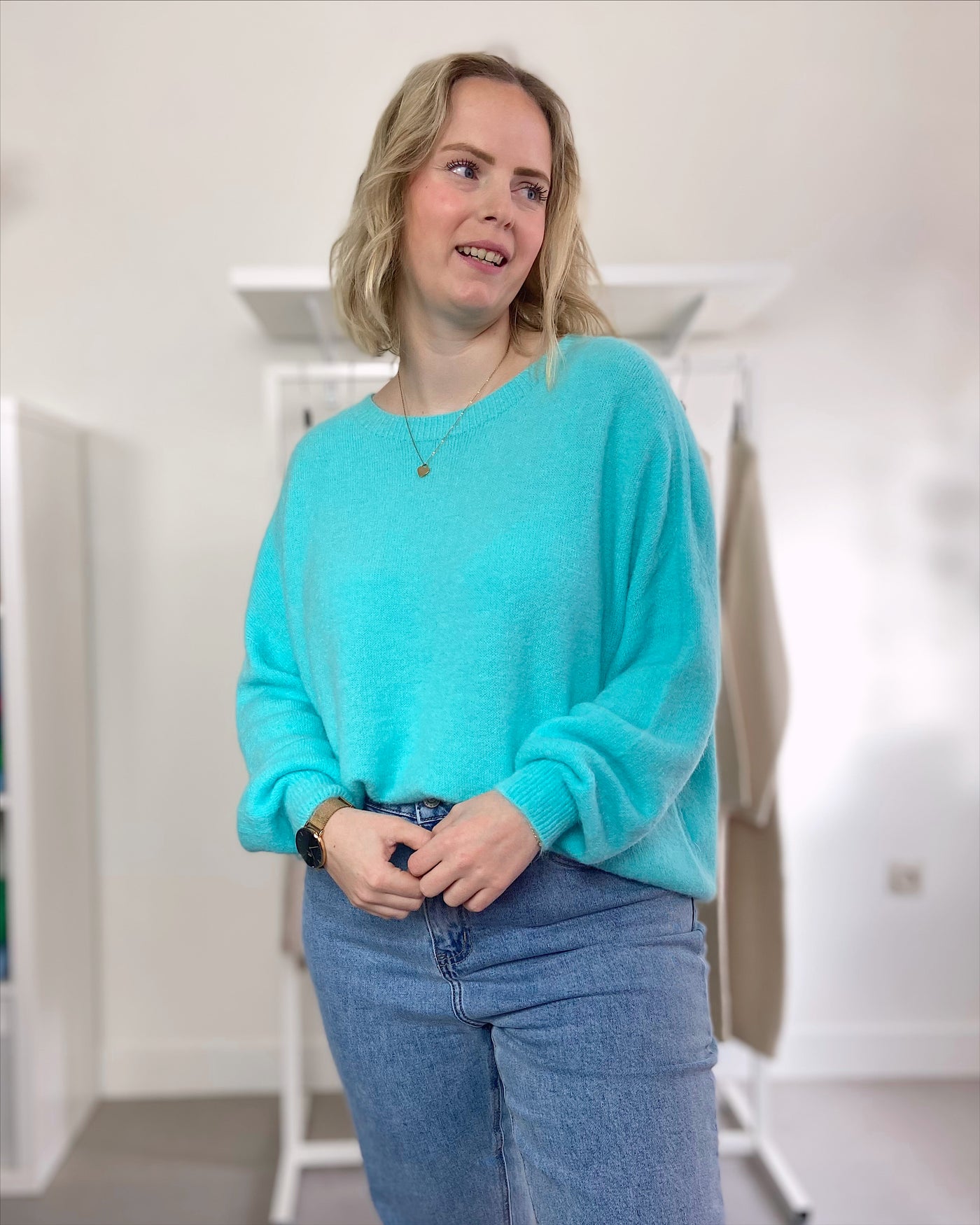 Turquoise Round Knit