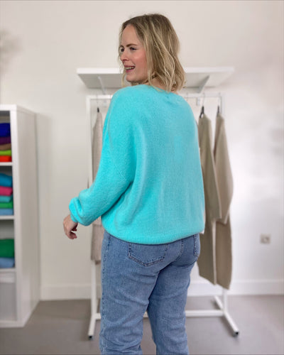Turquoise Round Knit